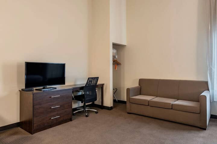 Room 13 of 56